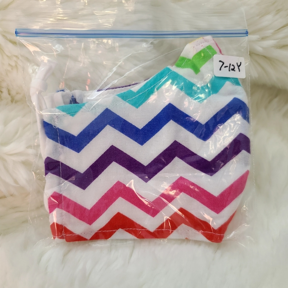 Mask youth age 7-12, multicolor chevron stripe, 100% cotton, New, filter pocket
